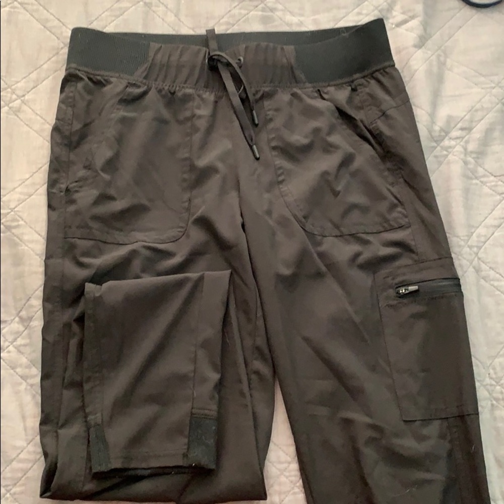 black target joggers size small